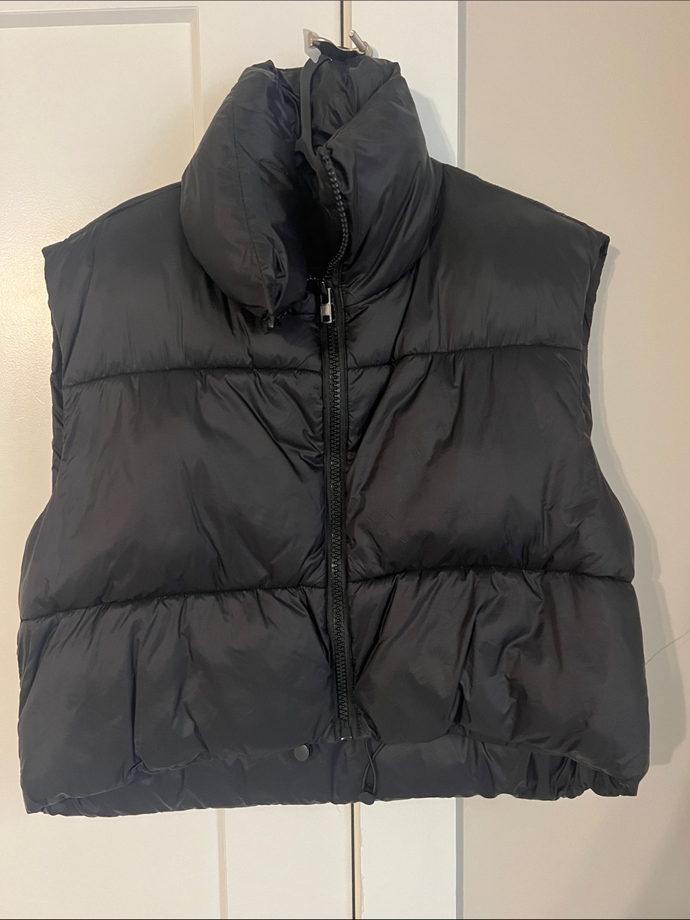 Black Puffer Cropped Vest
